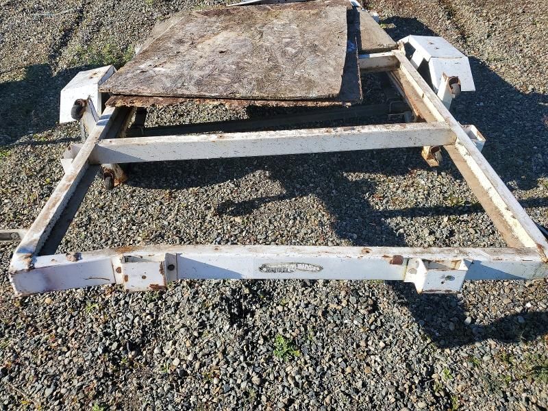 2000 Trailers Folding