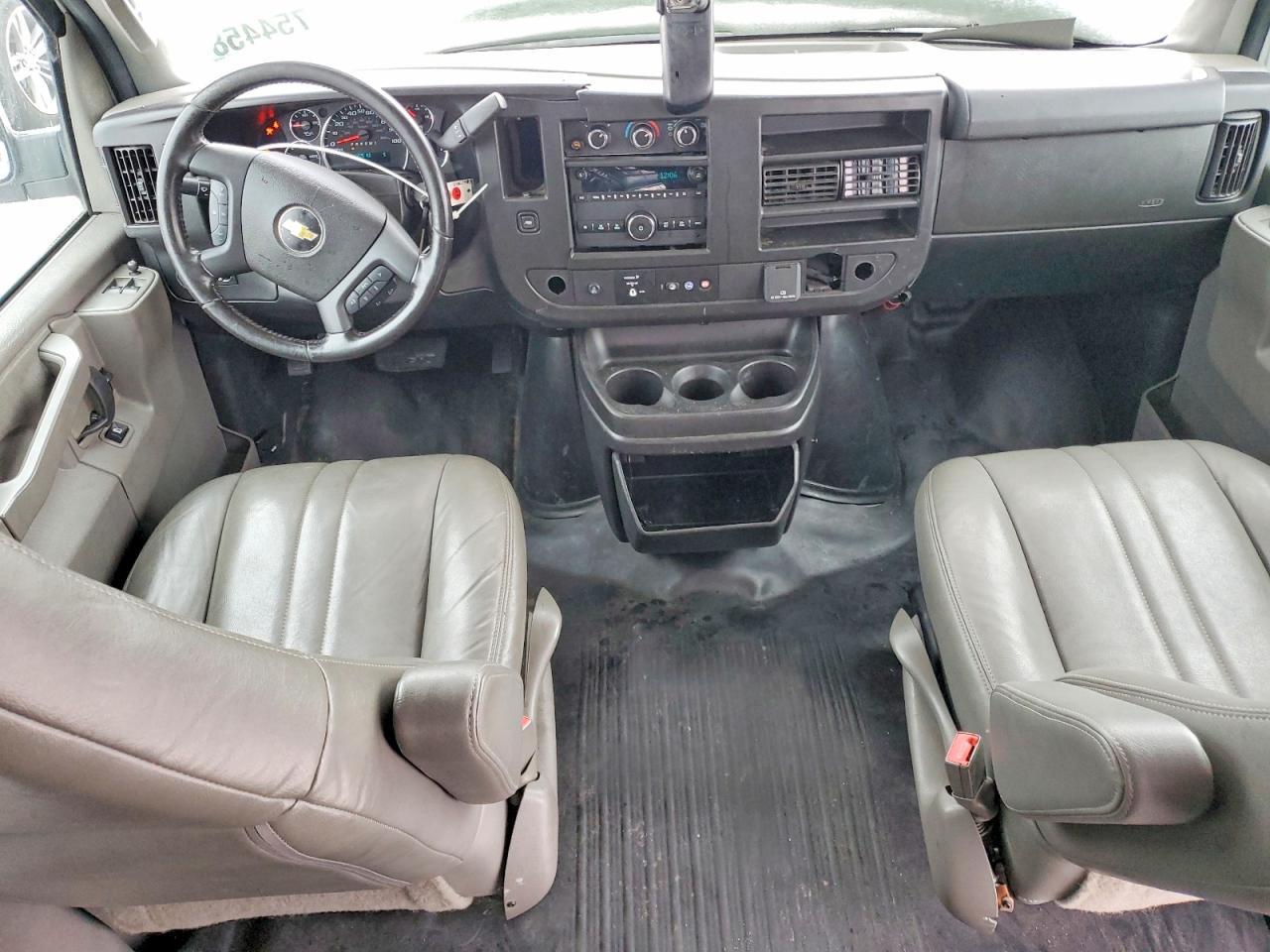 2021 Chevrolet Express G2500