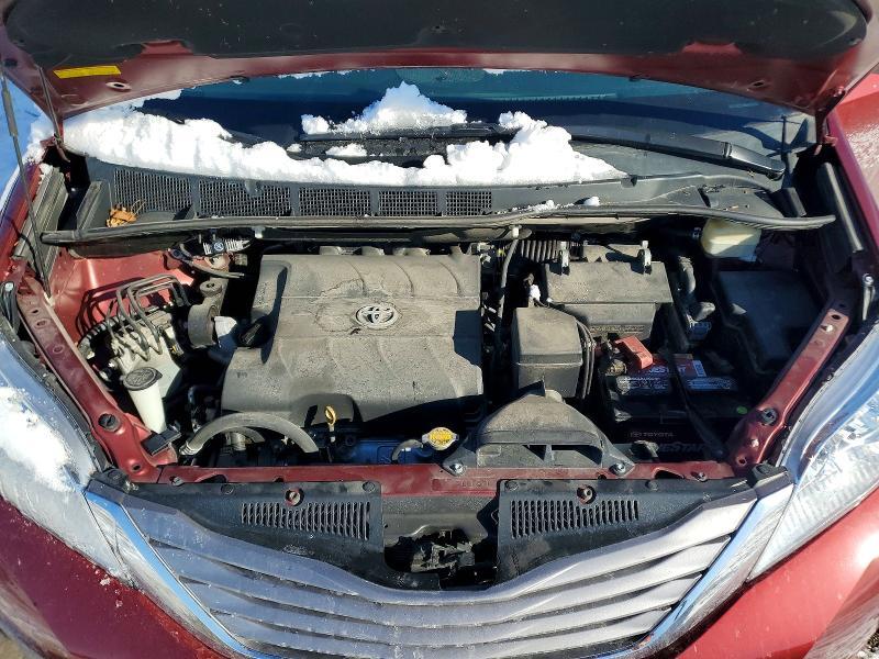 2016 Toyota Sienna xle