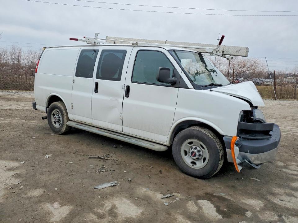 2017 GMC Savana 2500 Cargo Utility / Service van