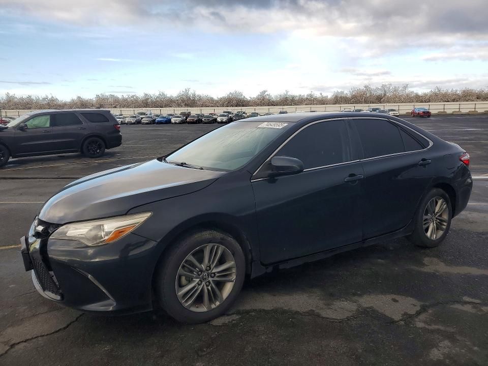 2015 Toyota Camry le