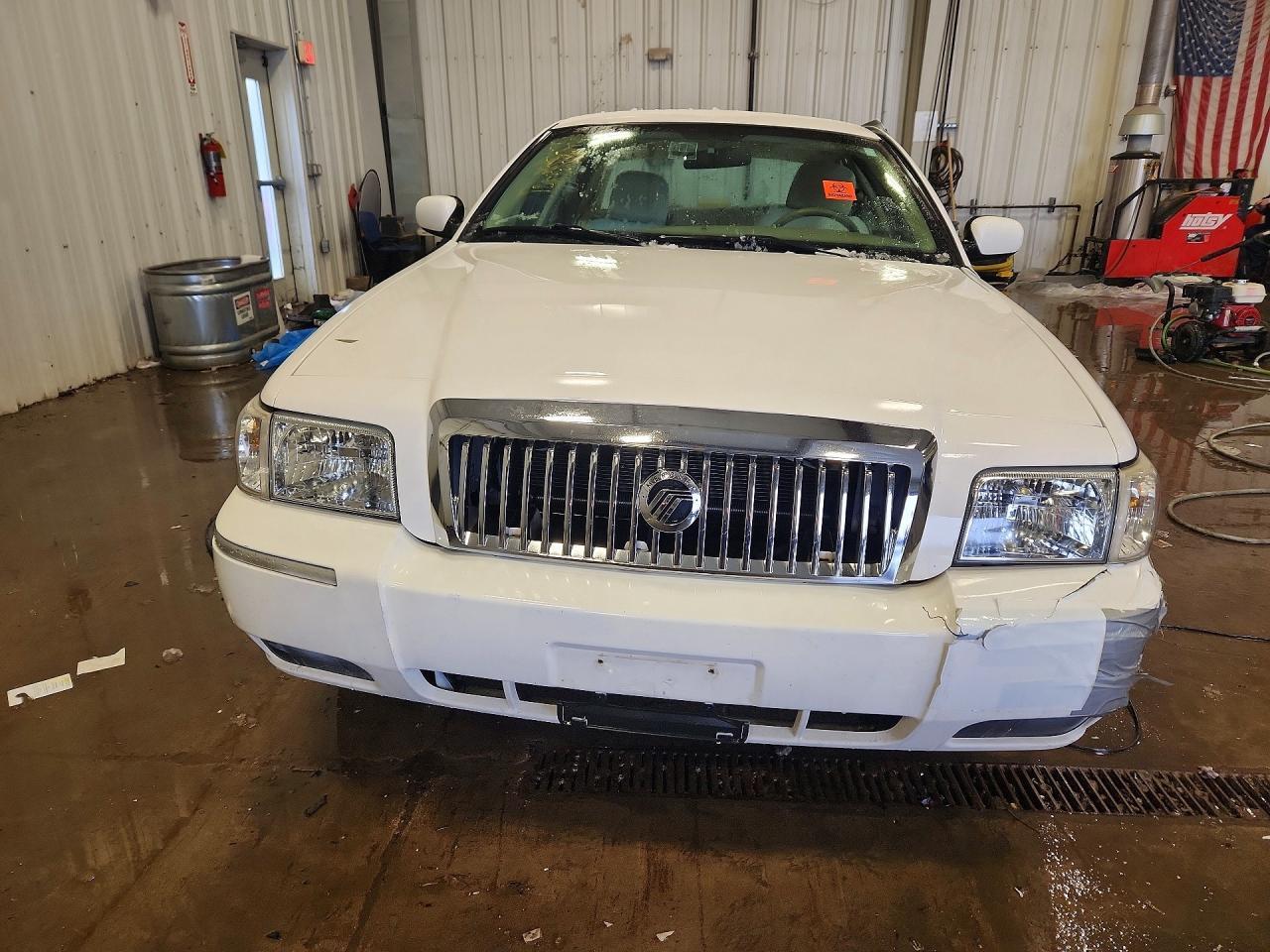 2006 Mercury Grand Marquis gs