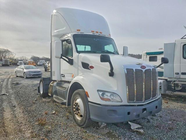 2018 Peterbilt 579