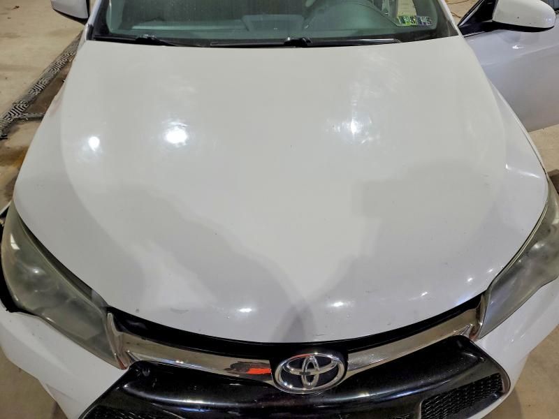 2015 Toyota Camry le
