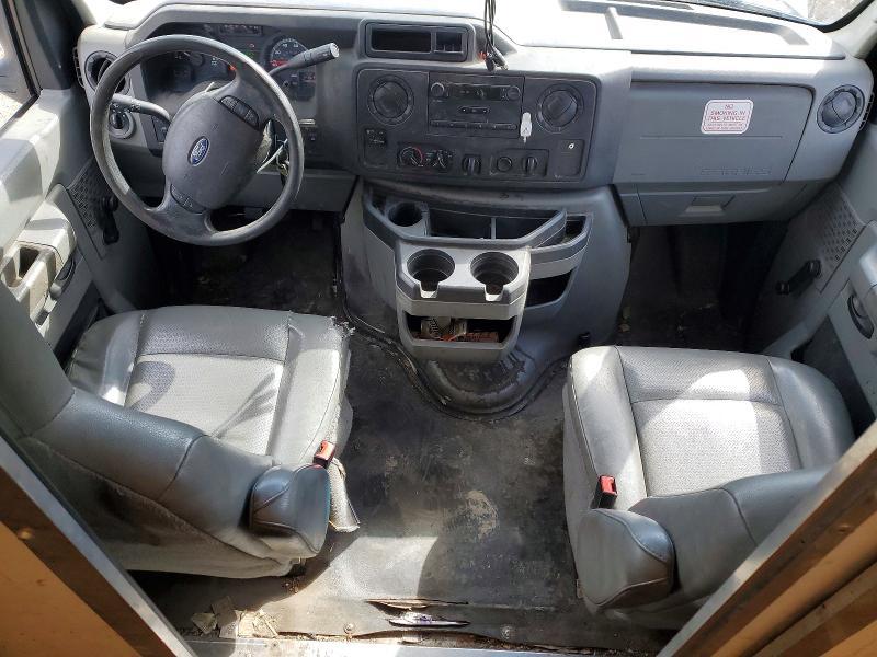 2019 Ford Econoline E450 Delivery Truck