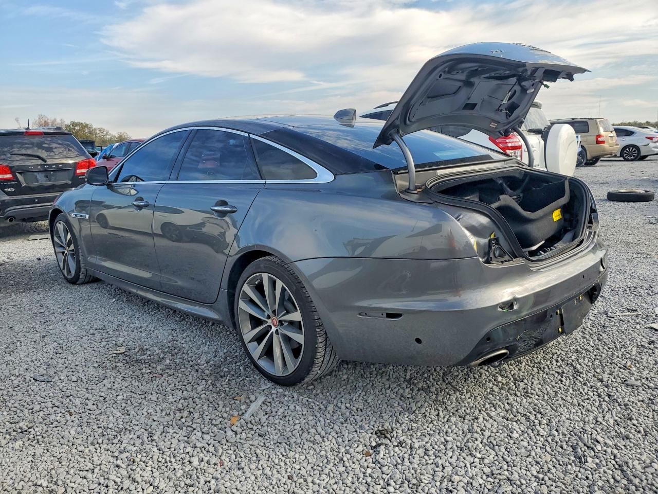 2019 Jaguar Xj R-sport