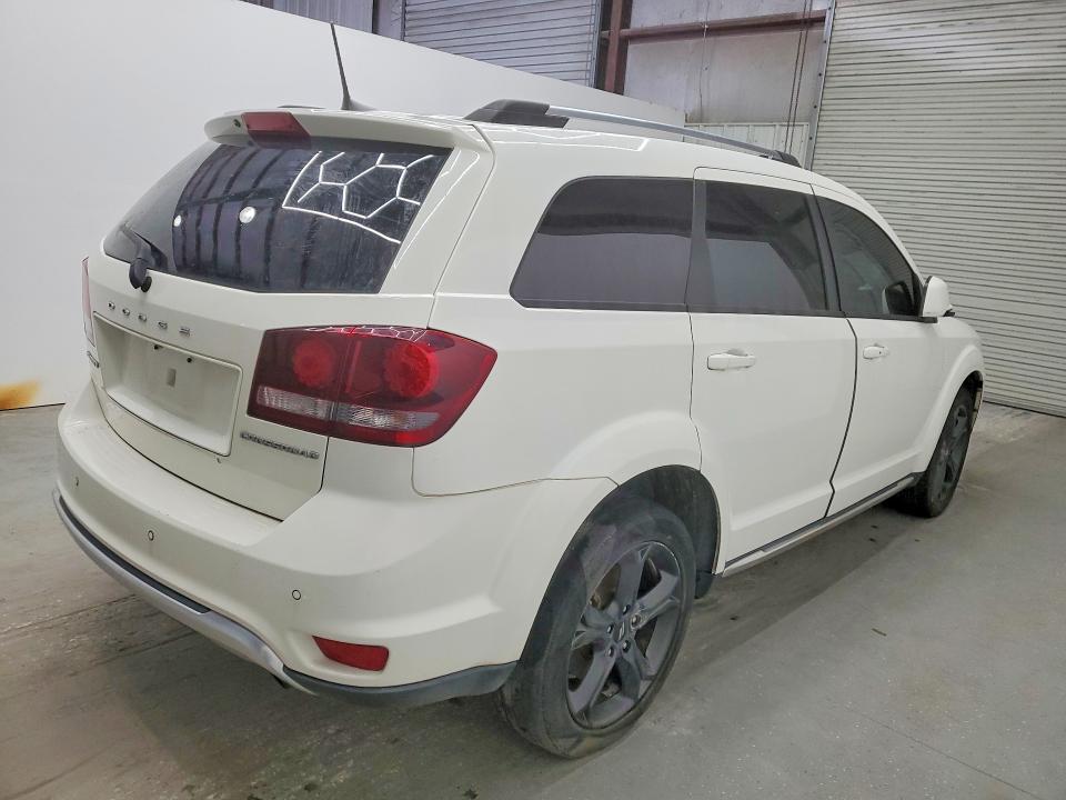 2020 Dodge Journey Crossroad