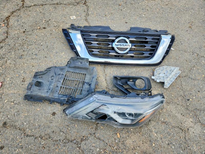 2020 Nissan Pathfinder s