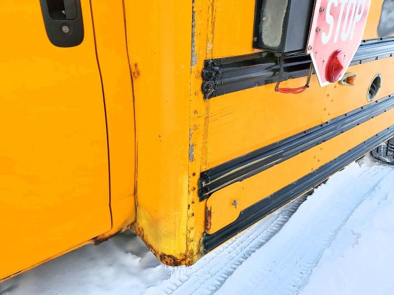 2010 Chevrolet 2010 Thomas Minotour G4500-School Bus