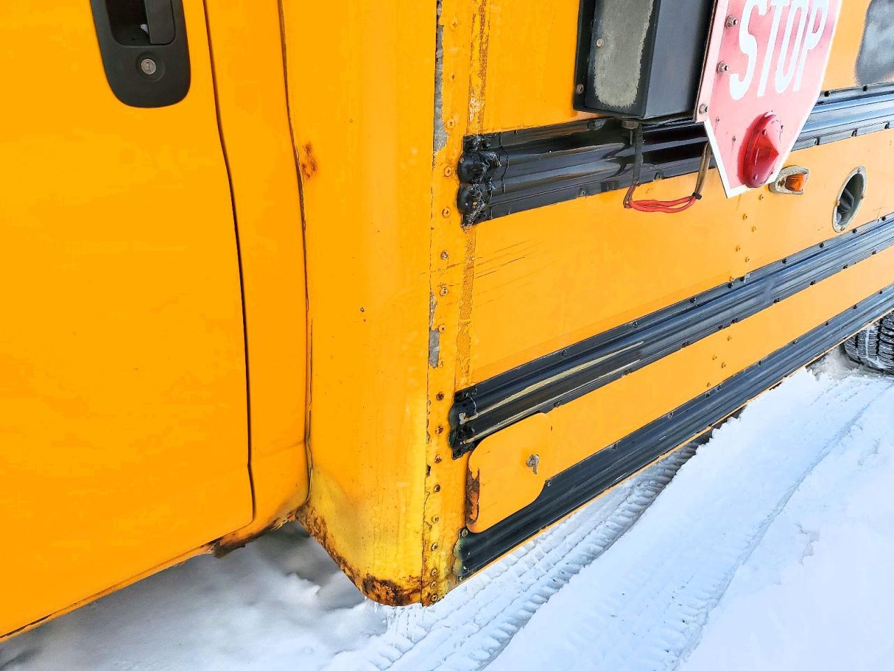 2010 Chevrolet 2010 Thomas Minotour G4500-School Bus