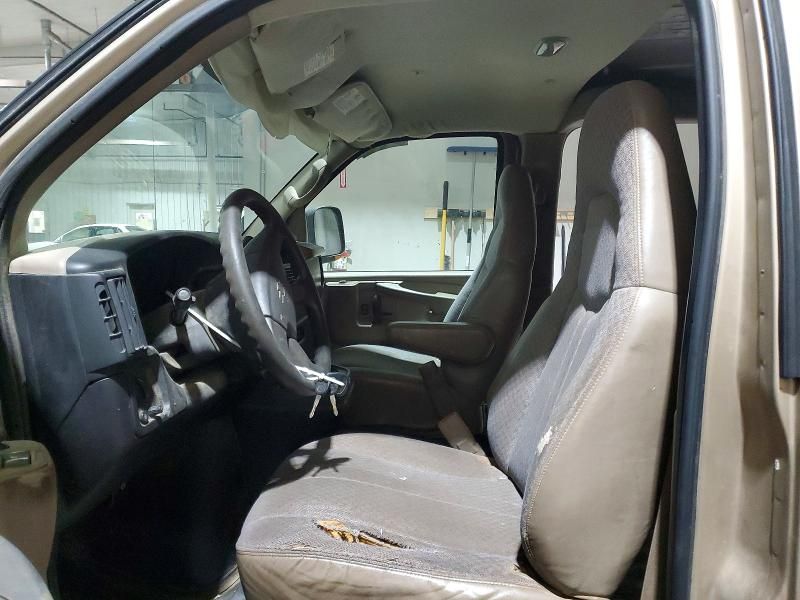 2005 Chevrolet Express G2500