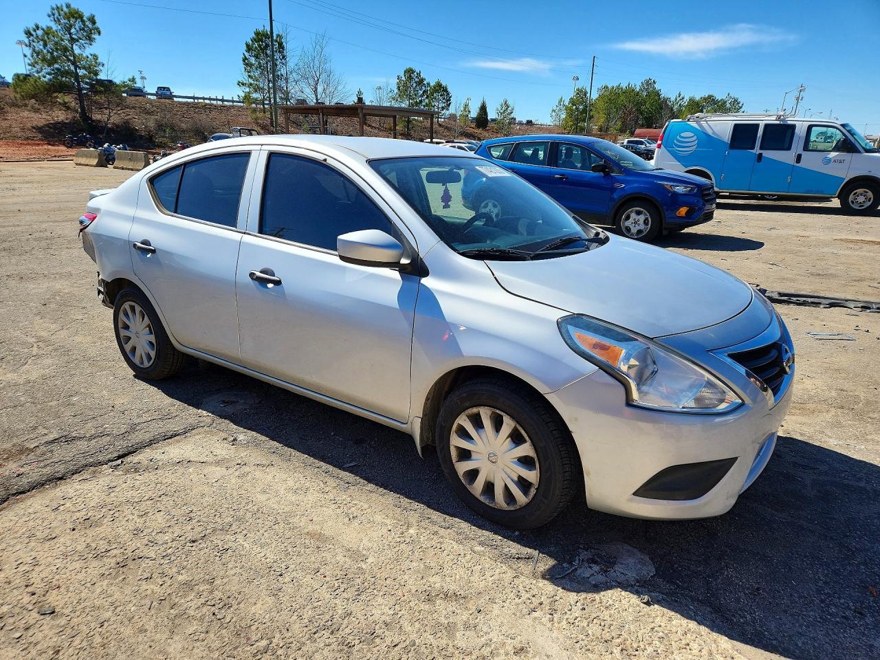 2016 Nissan Versa s