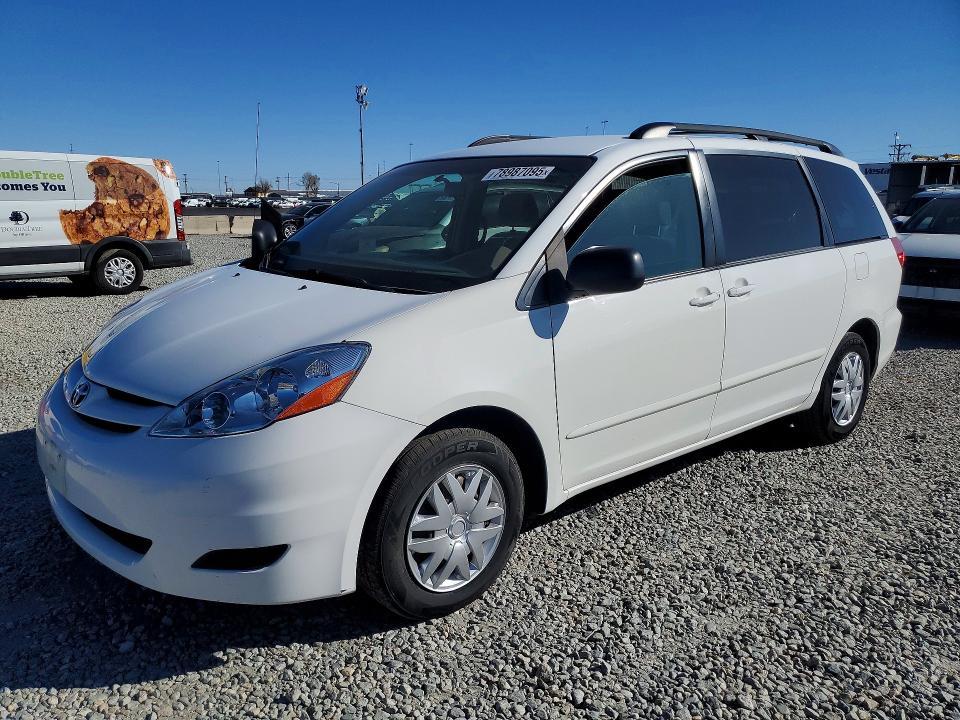 2008 Toyota Seinna
