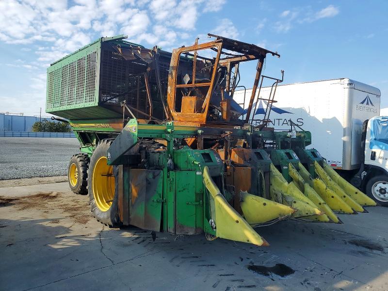 2000 John Deere Com-cotton Picker