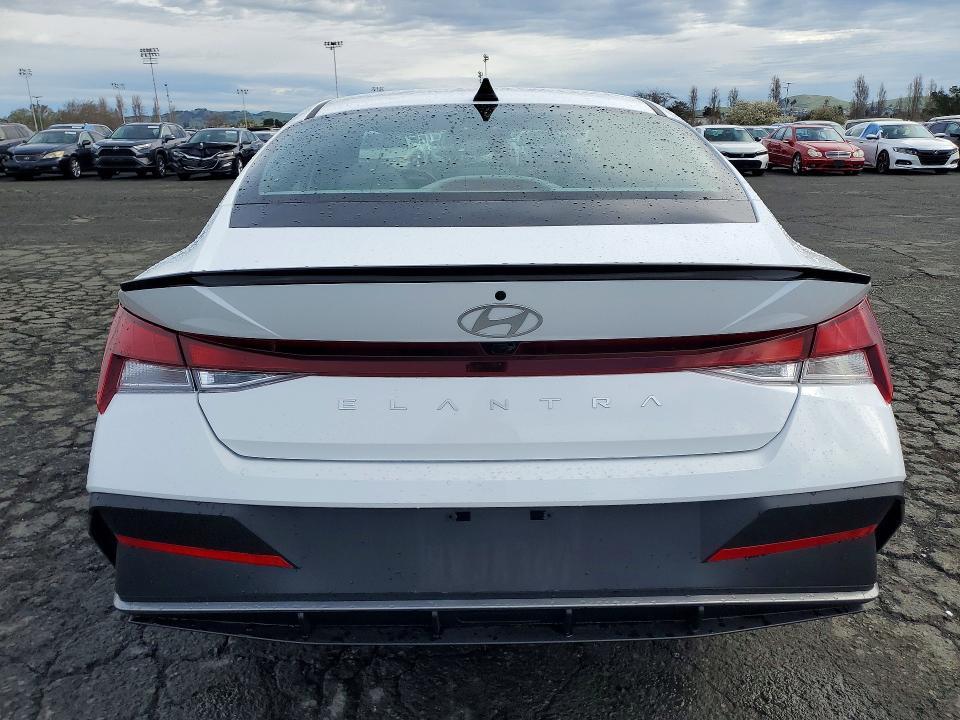 2025 Hyundai Elantra sel Sport