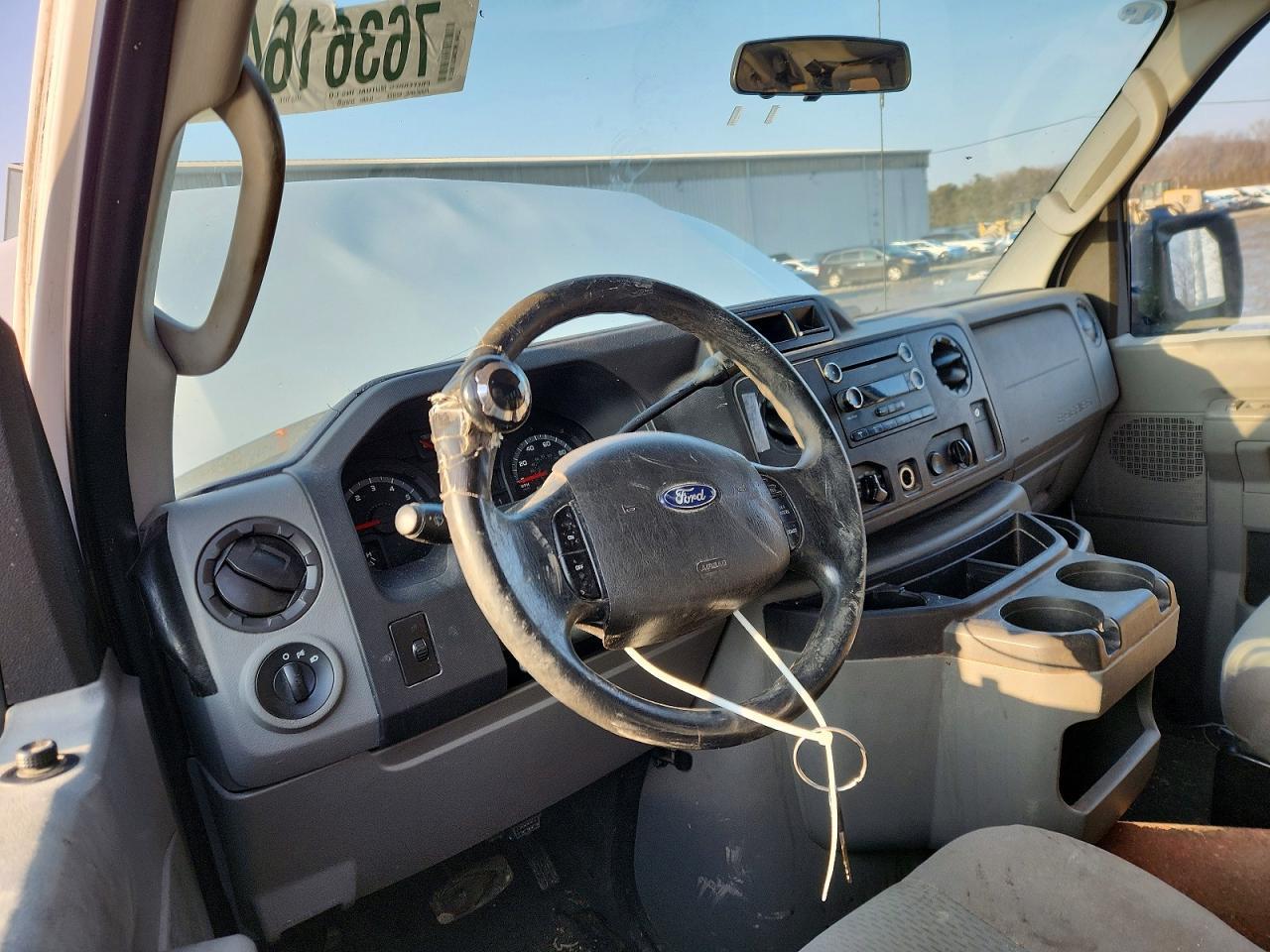 2010 Ford Econoline E350 Super Duty Wagon