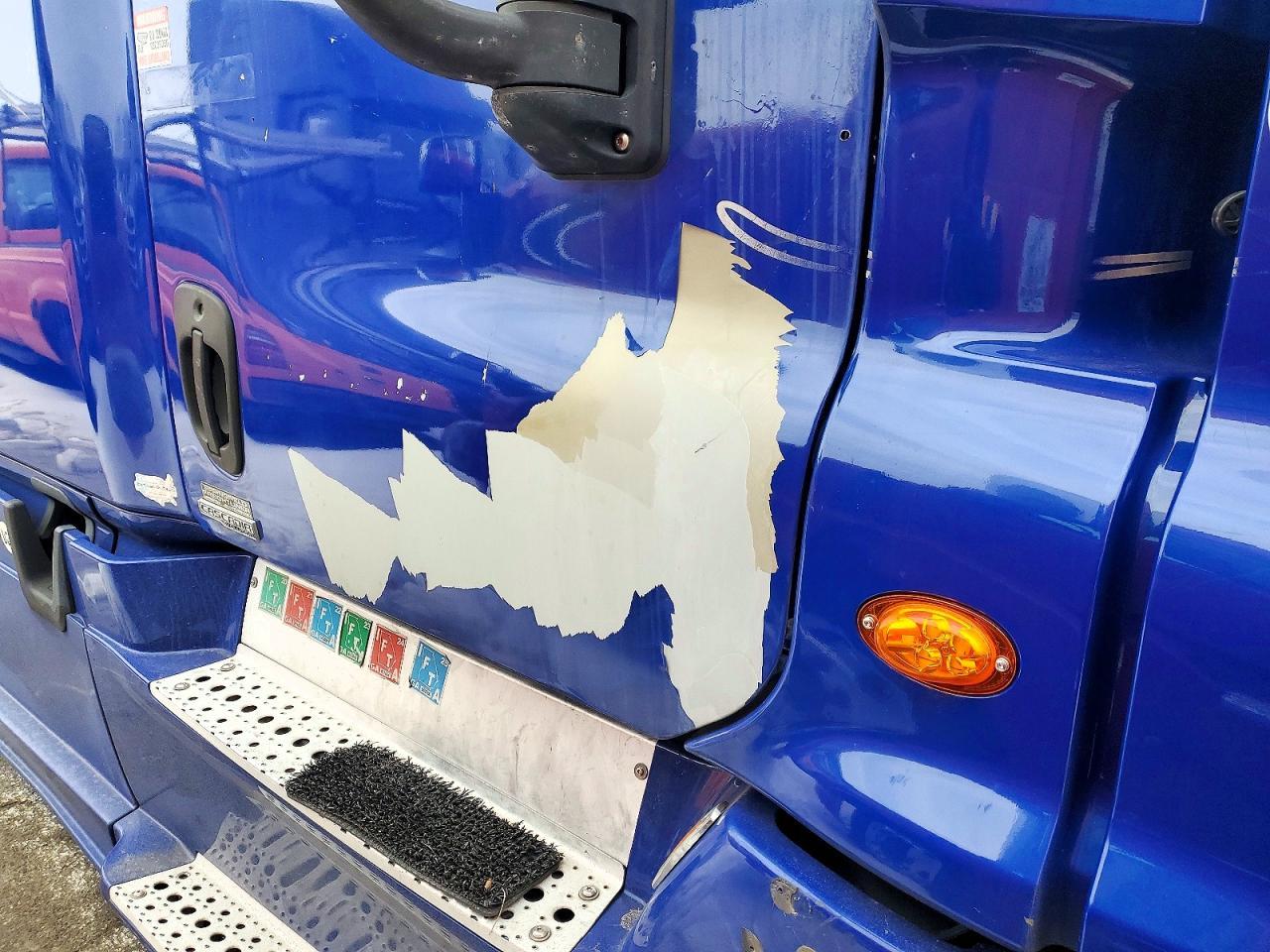 2018 Freigliner 2018 Freightliner Cascadia 125 Semi Truck