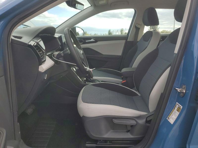 2025 Volkswagen Taos s