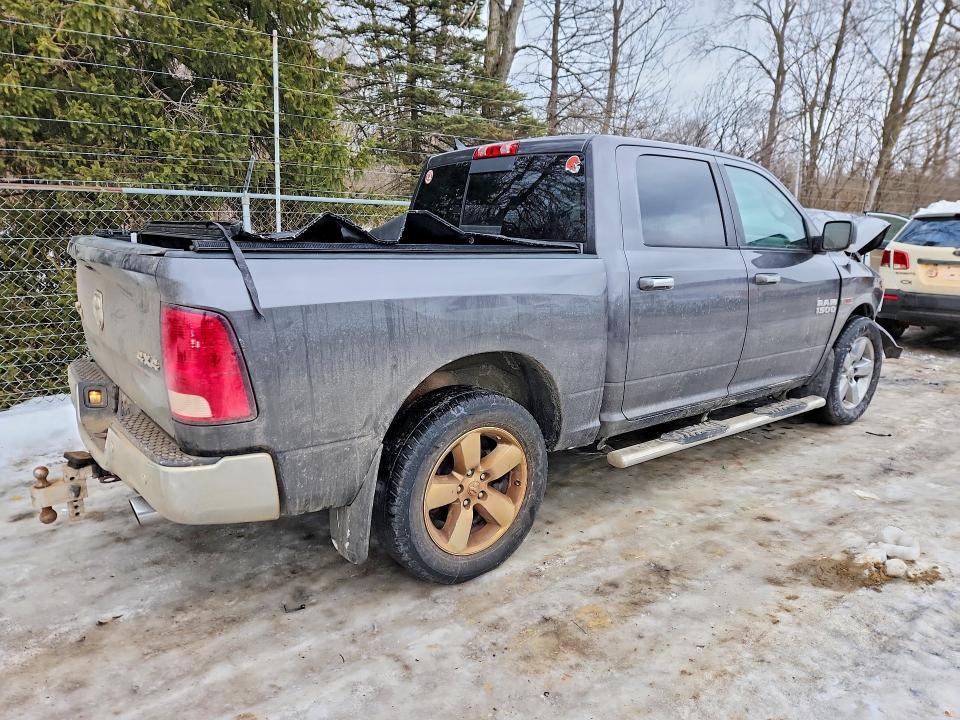 2016 Dodge Ram 1500 slt