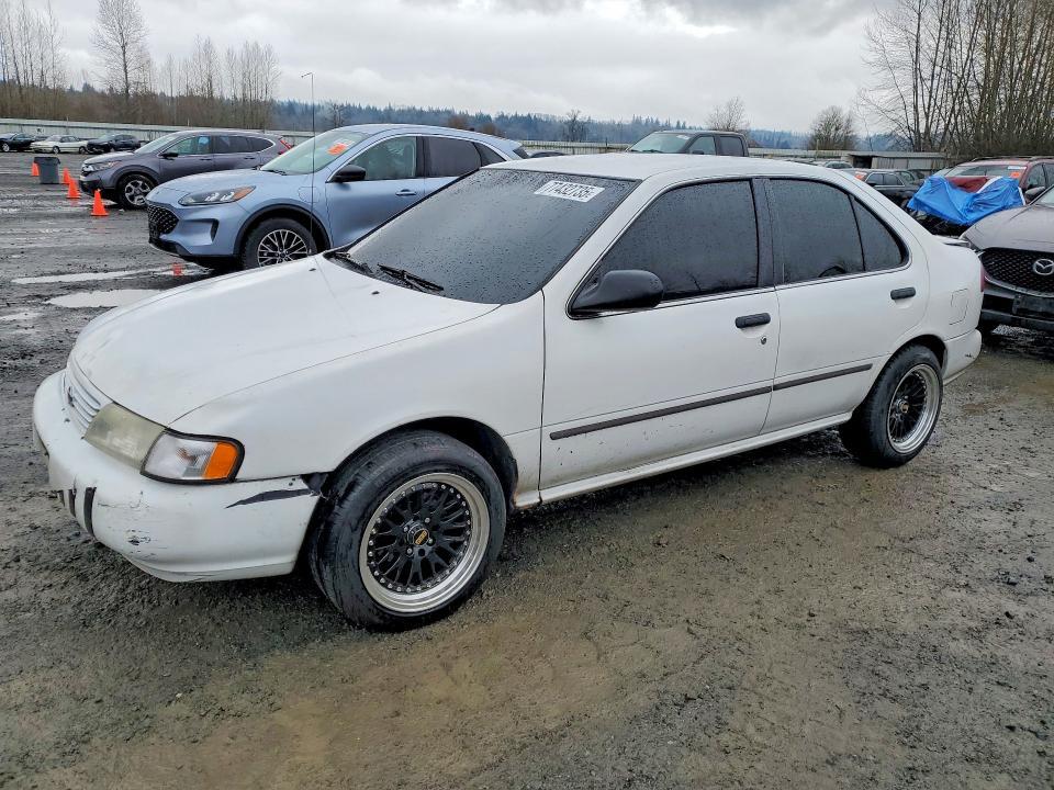 1997 Nissan Sentra Base