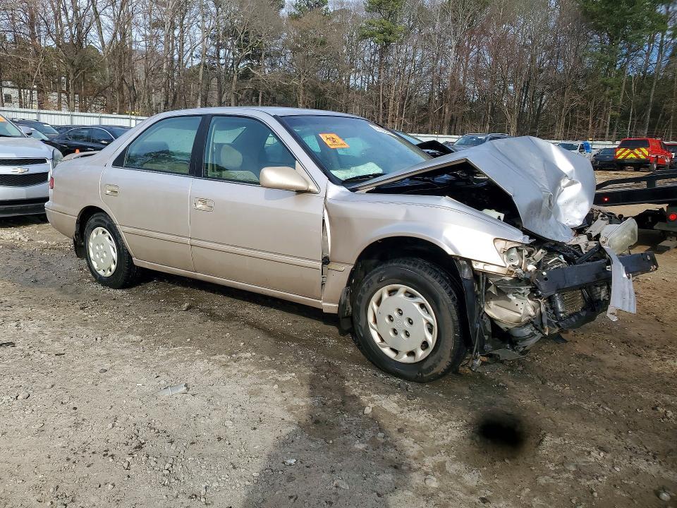 1998 Toyota Camry le