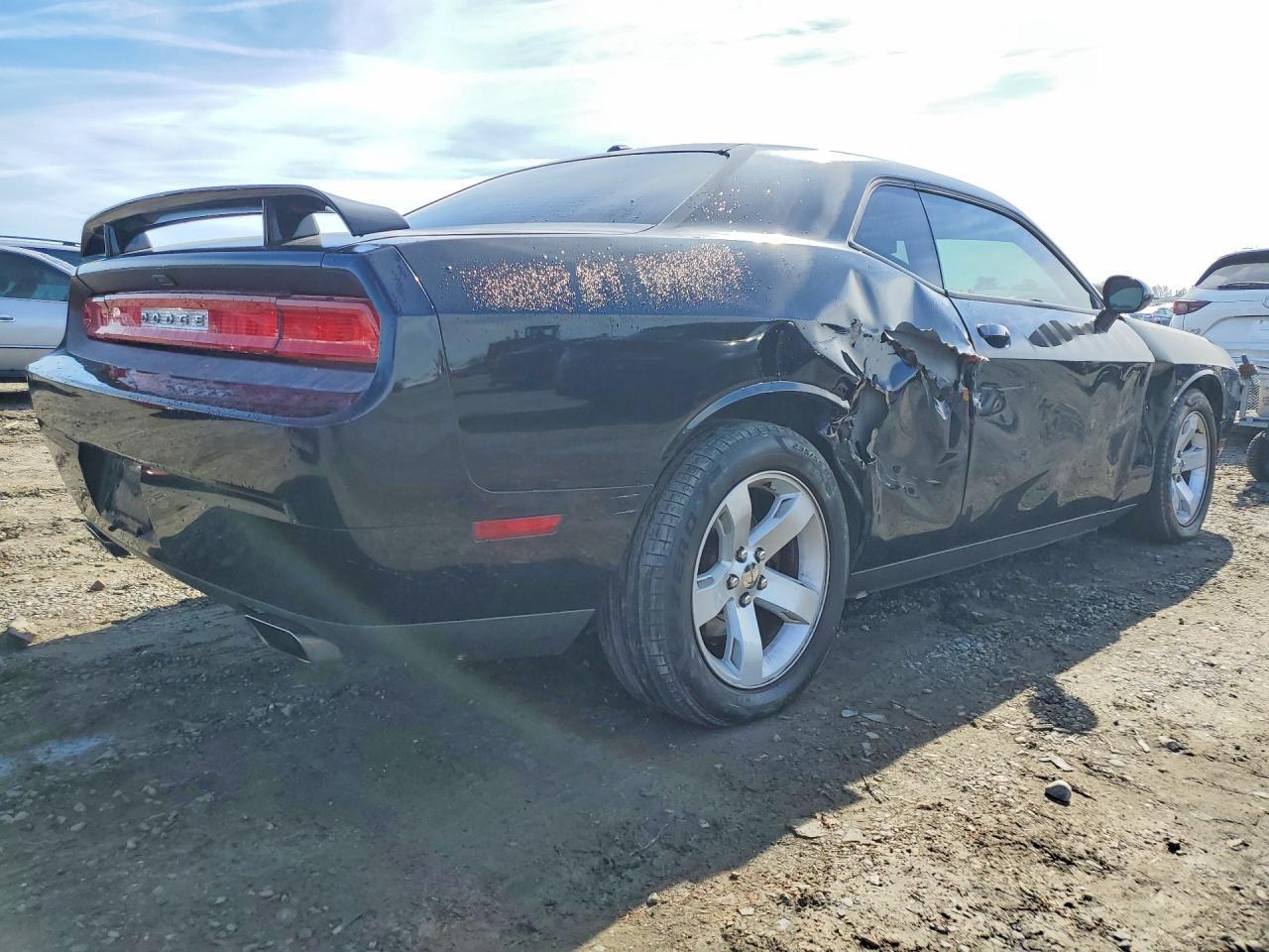 2012 Dodge Challenger r