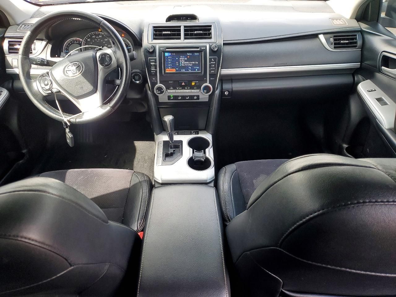 2014 Toyota Camry se