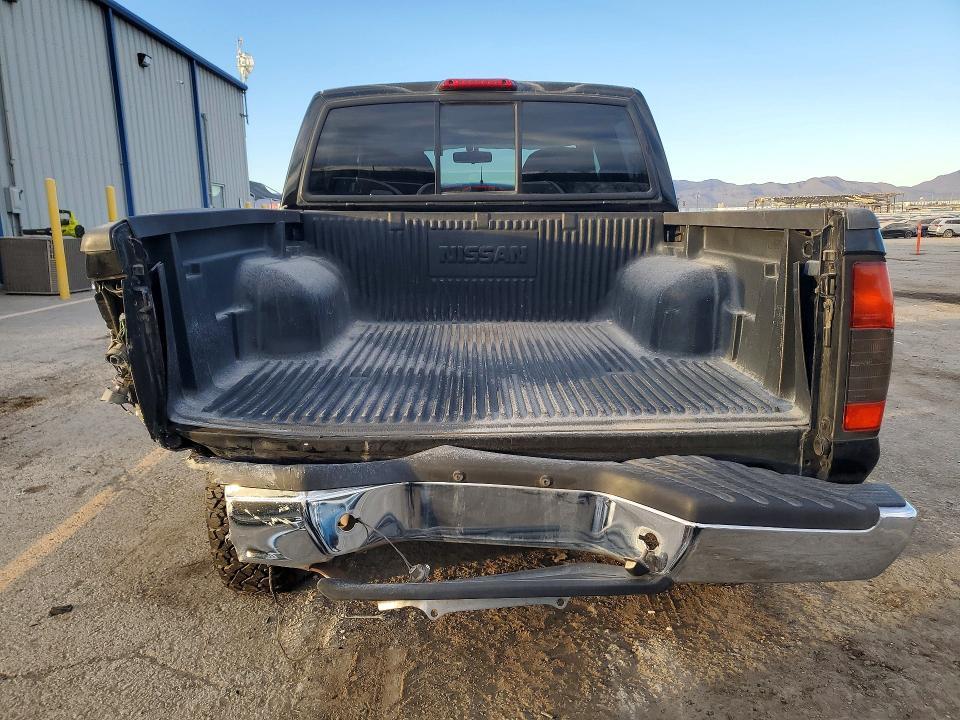 2000 Nissan Frontier XE