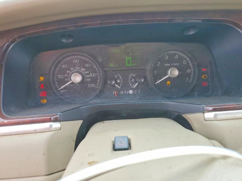 2006 Lincoln Town car Signature