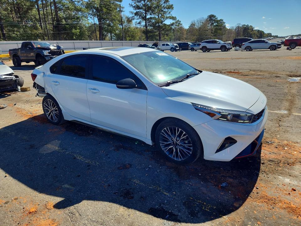 2023 KIA Forte gt Line