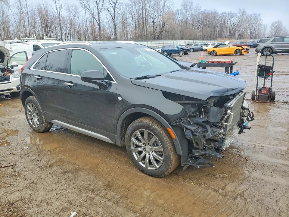2020 Cadillac XT4 Premium Luxury