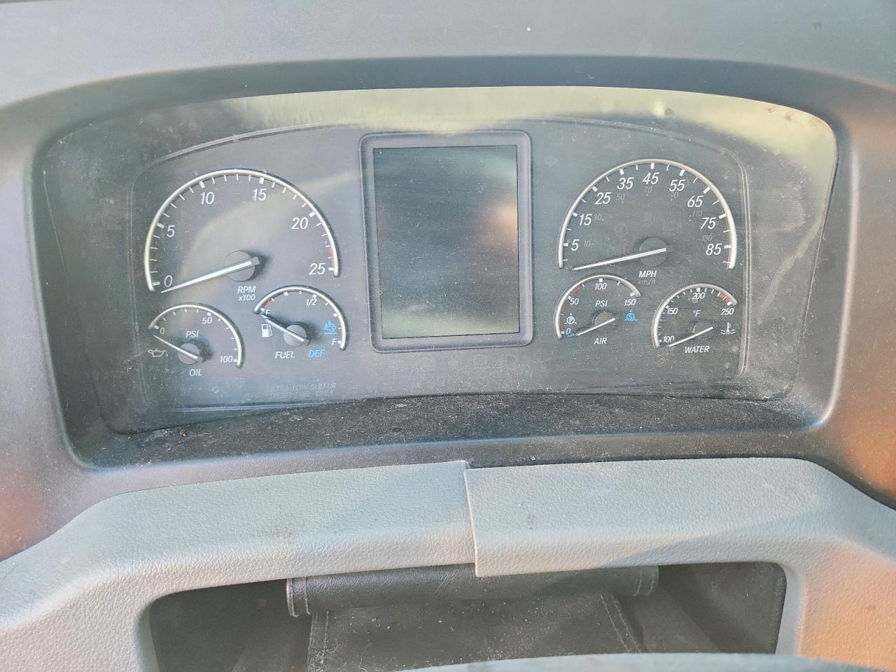 2022 Freigliner 2022 Freightliner Cascadia 126 Semi Truck