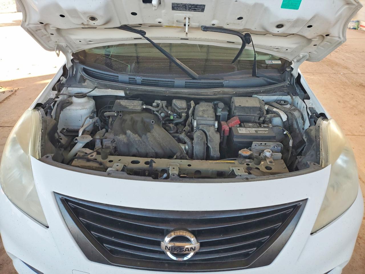 2012 Nissan Versa s