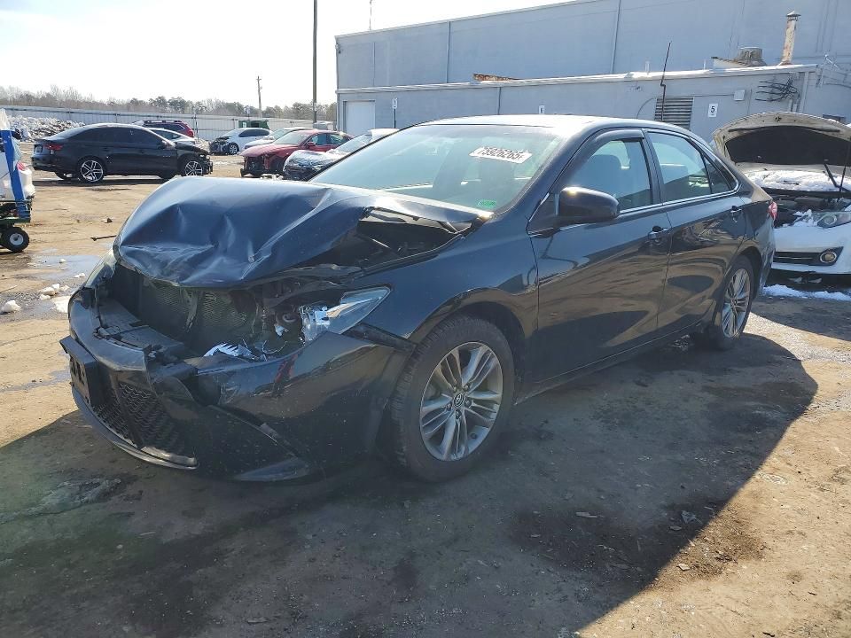 2015 Toyota Camry le