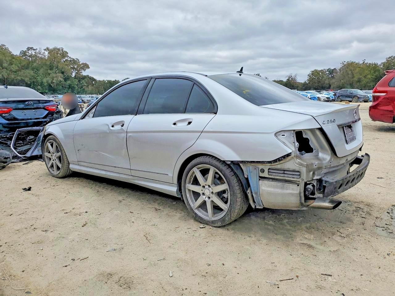 2014 Mercedes-Benz C 250