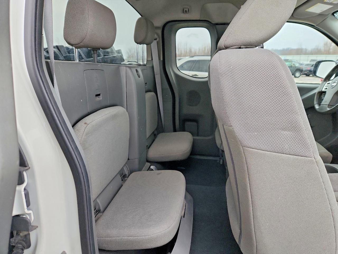 2019 Nissan Frontier s