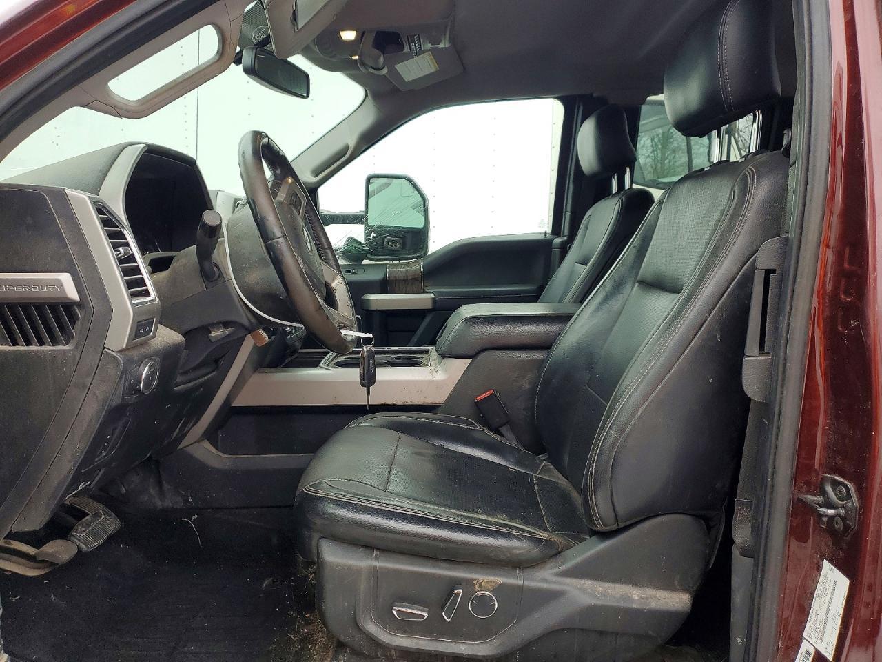 2017 Ford F550 Super Duty Flatbed Truck