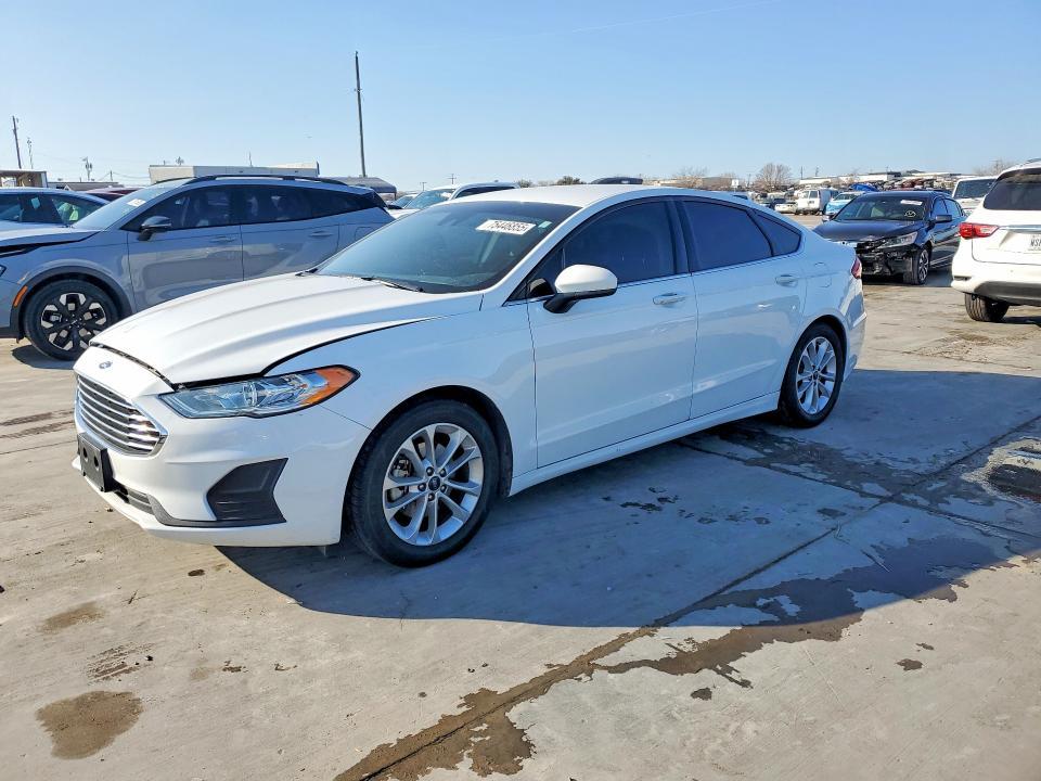 2019 Ford Fusion se