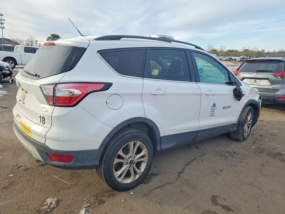 2018 Ford Escape se