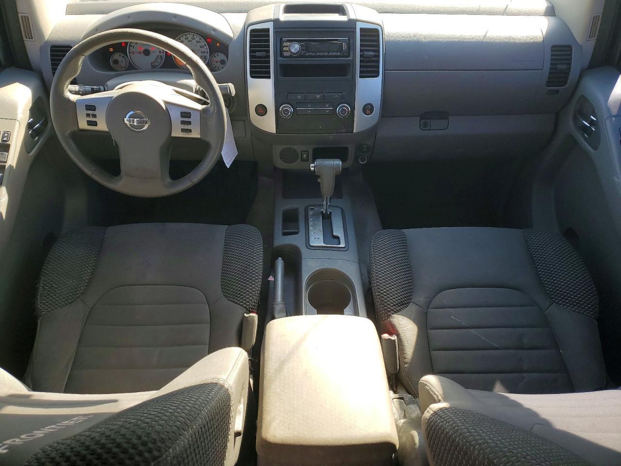 2012 Nissan Frontier s