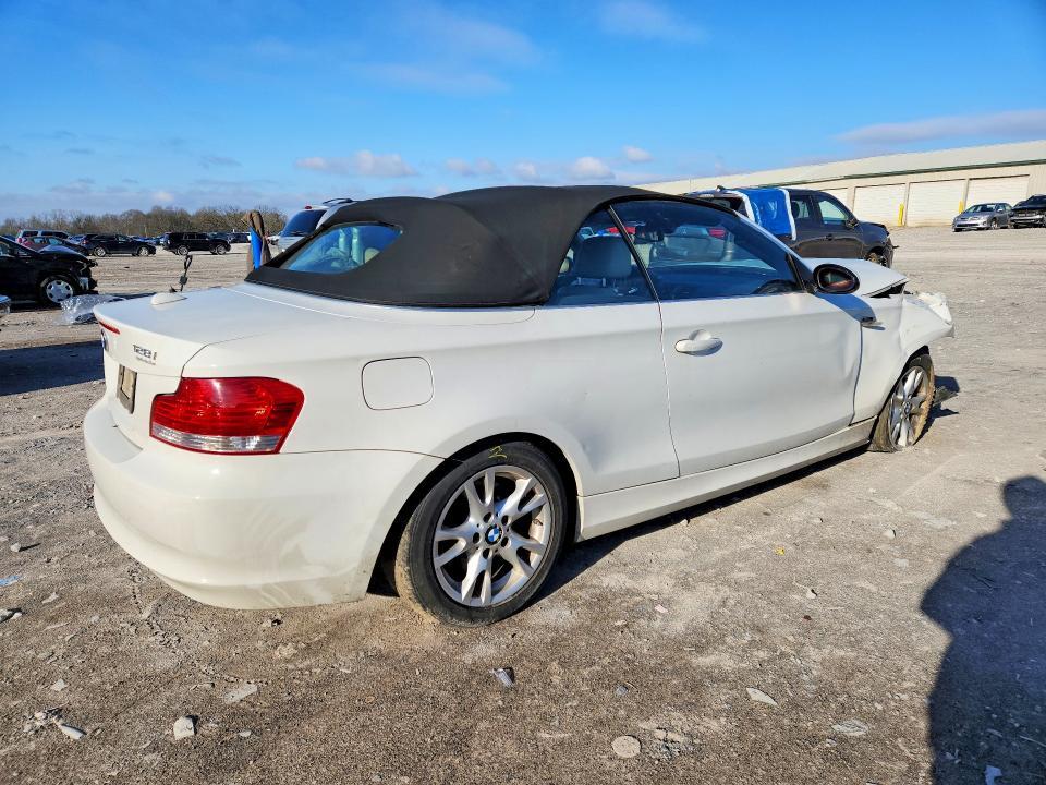 2009 BMW 128 i