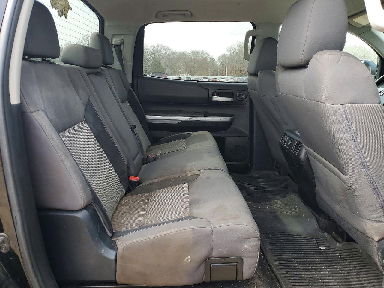 2016 Toyota Tundra SR5