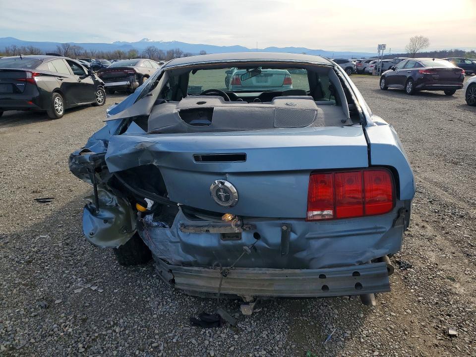 2005 Ford Mustang