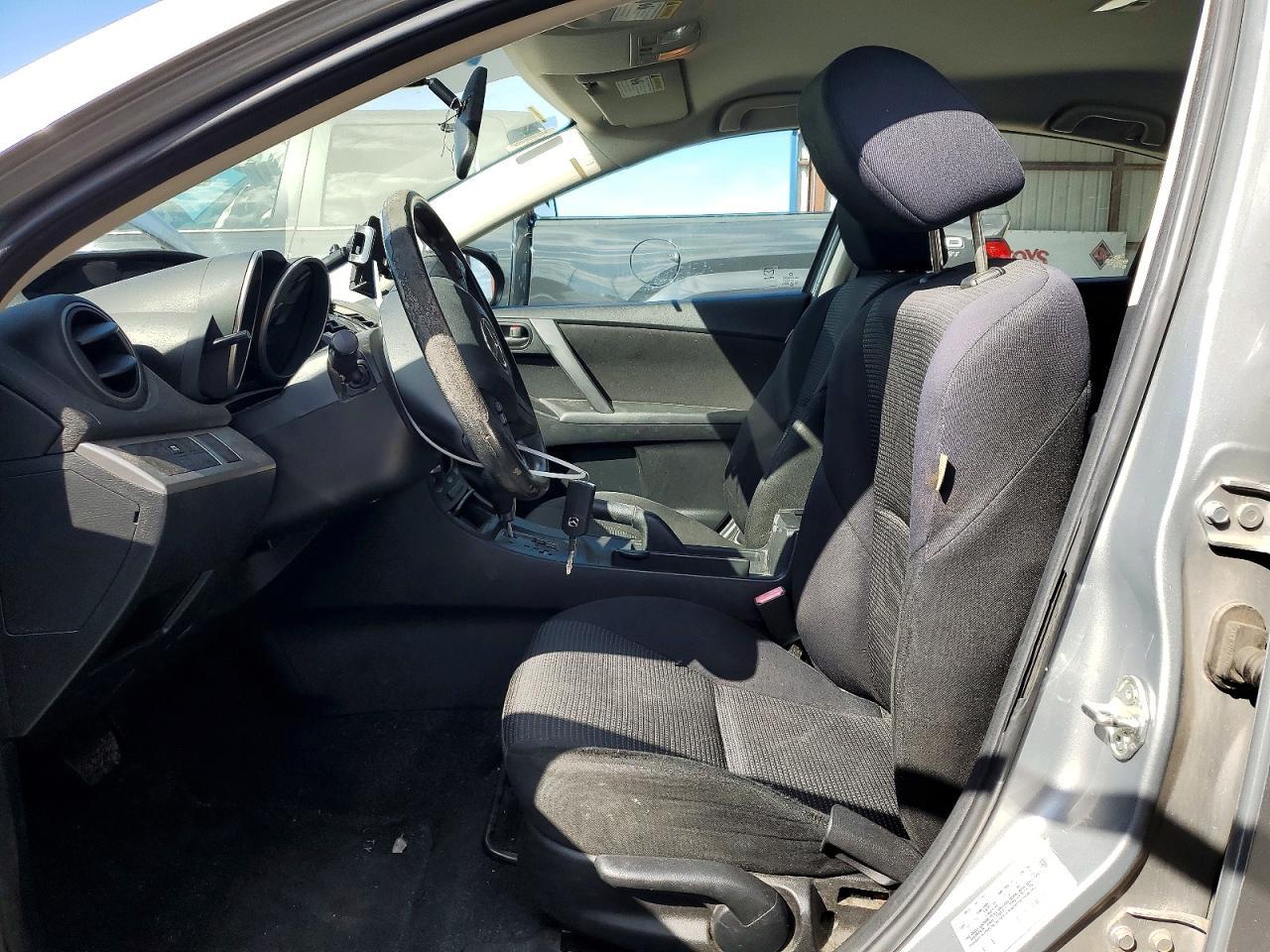 2013 Mazda 3 I