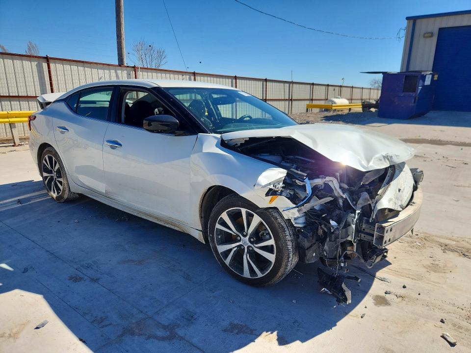 2017 Niss Maxima 3.5s