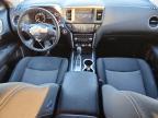 2017 Nissan Pathfinder sv