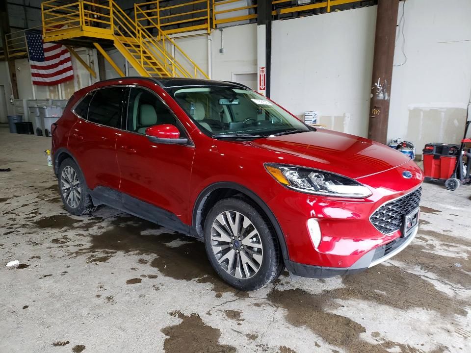2020 Ford Escape Titanium
