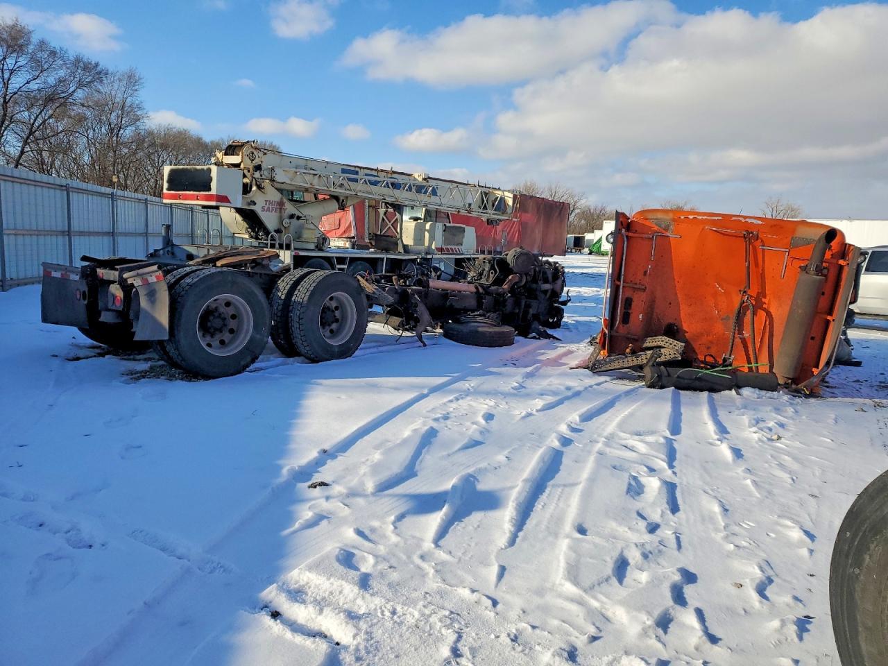 2007 Freightliner CST120 Semi Truck