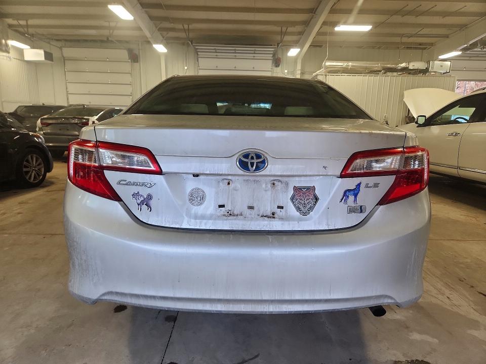 2014 Toyota Camry Hybrid