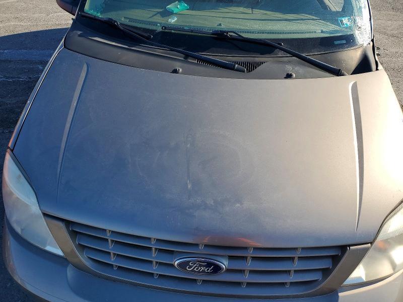 2005 Ford Freestar se